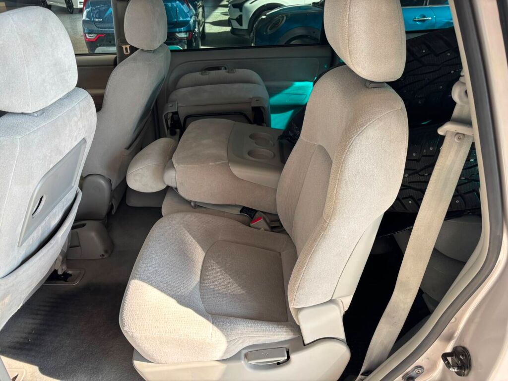Hyundai Trajet 2005 Hopea