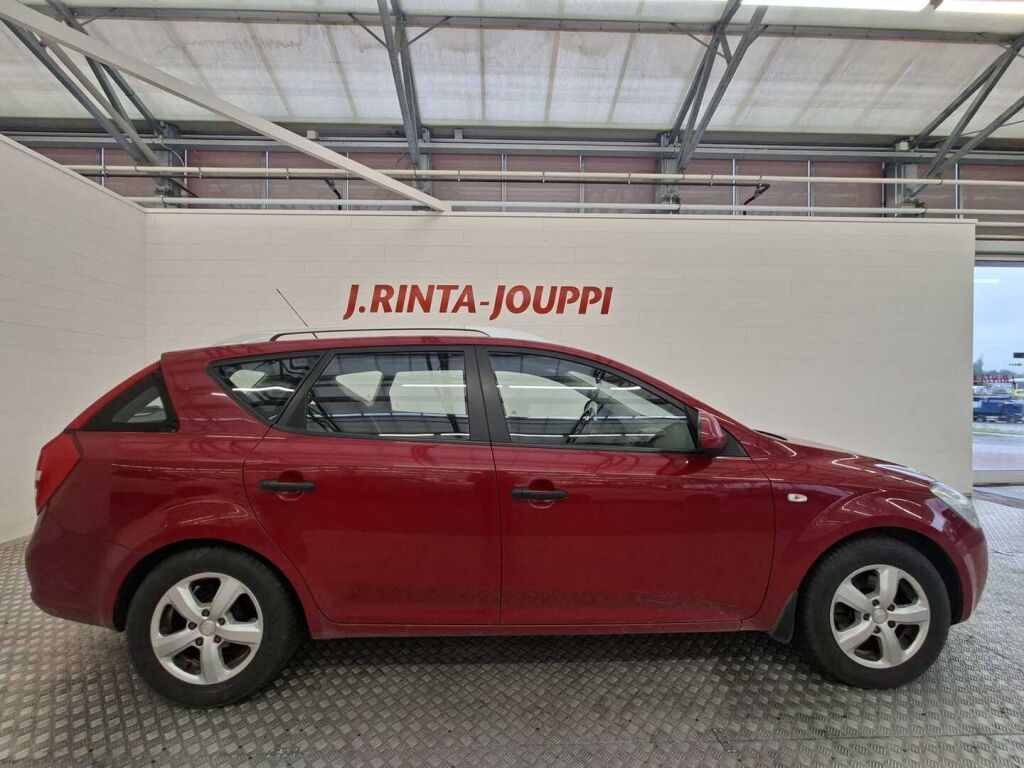 Kia Ceed 2008 Punainen
