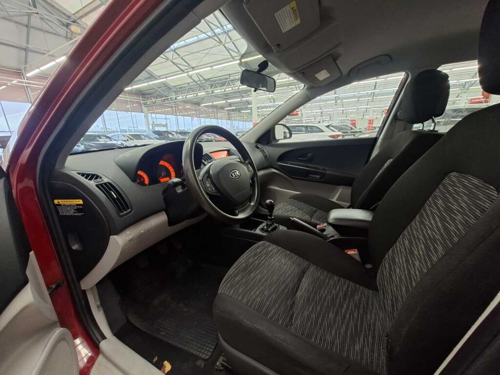 Kia Ceed 2008 Punainen