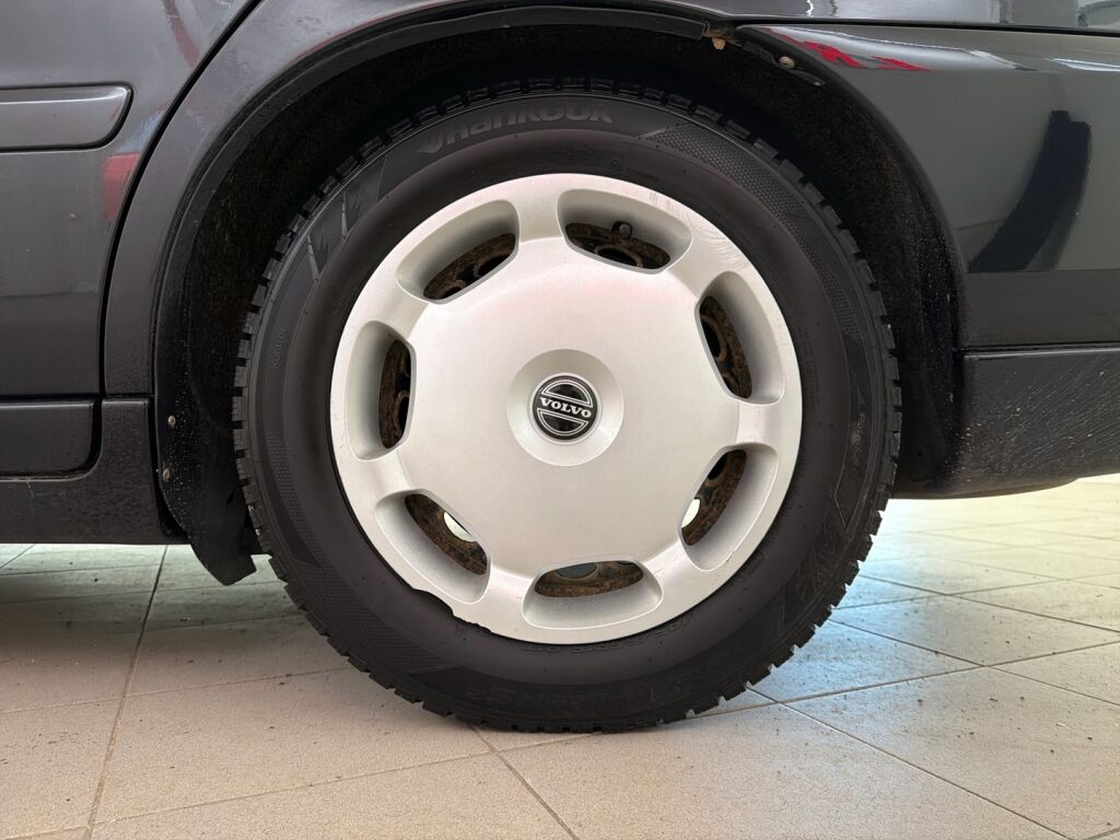 Volvo S60 2009 Musta