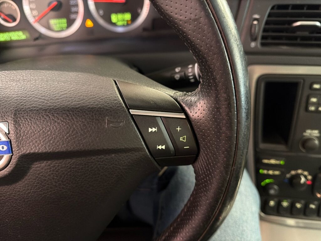 Volvo S60 2009 Musta