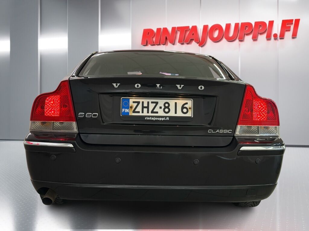 Volvo S60 2009 Musta