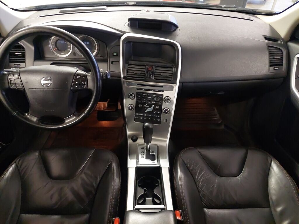 Volvo XC60 2009 Harmaa