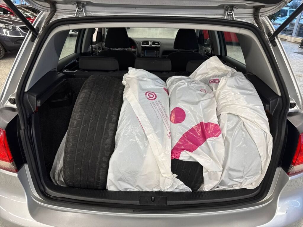 Volkswagen Golf 2010 Harmaa