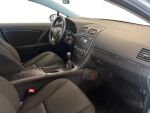 Toyota Avensis 2010 Hopea