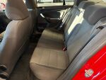 Volkswagen Jetta 2010 Punainen