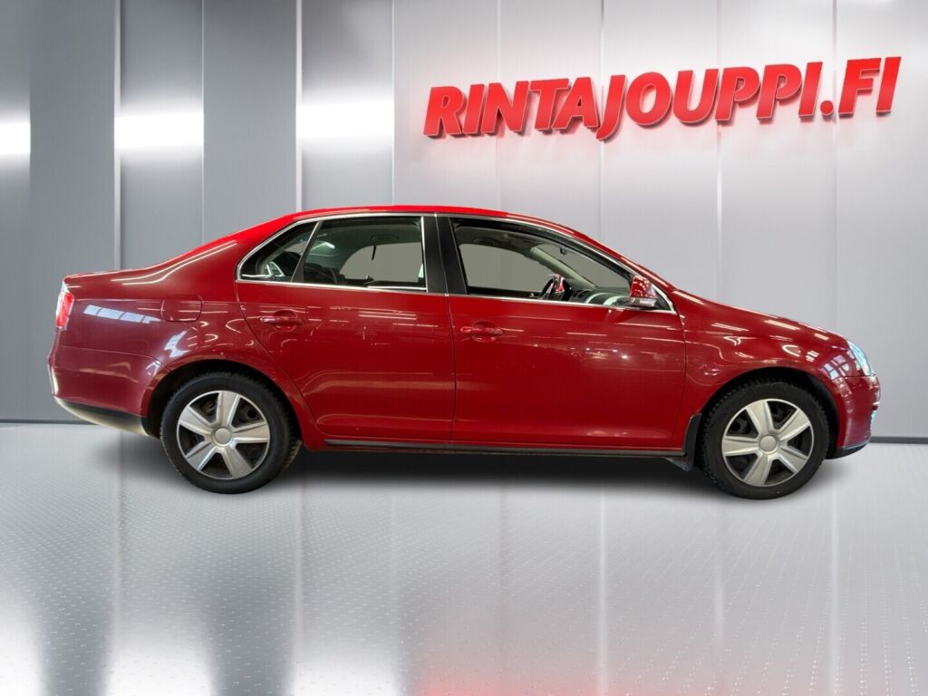 Volkswagen Jetta 2010 Punainen