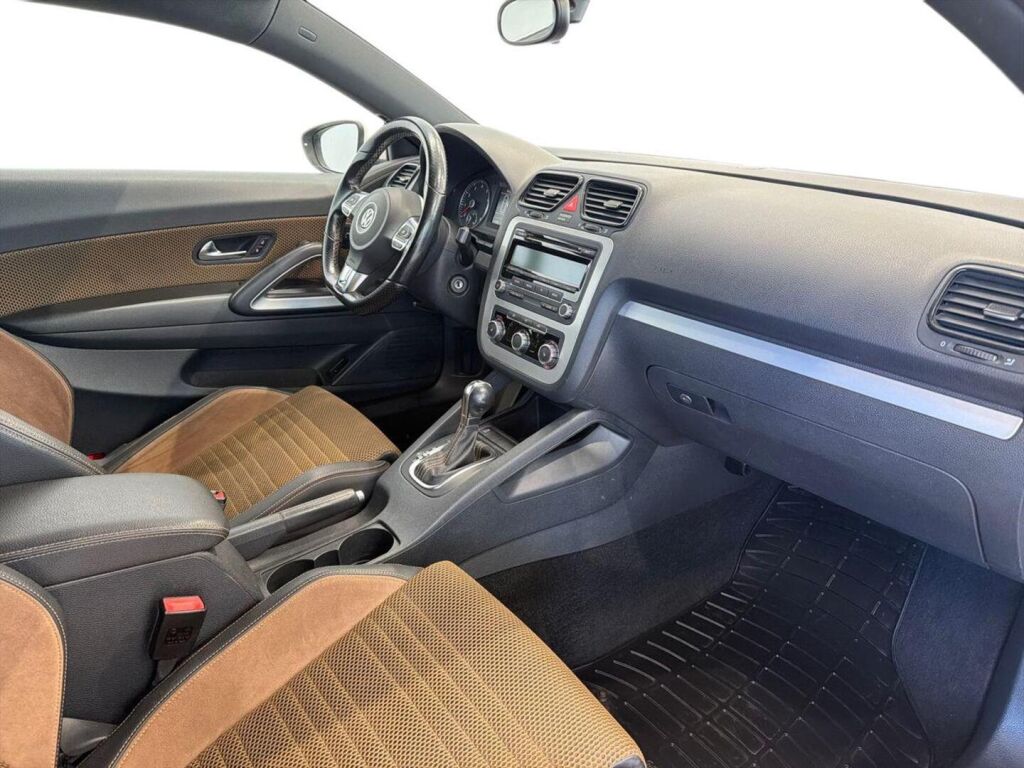 Volkswagen Scirocco 2010 Valkoinen