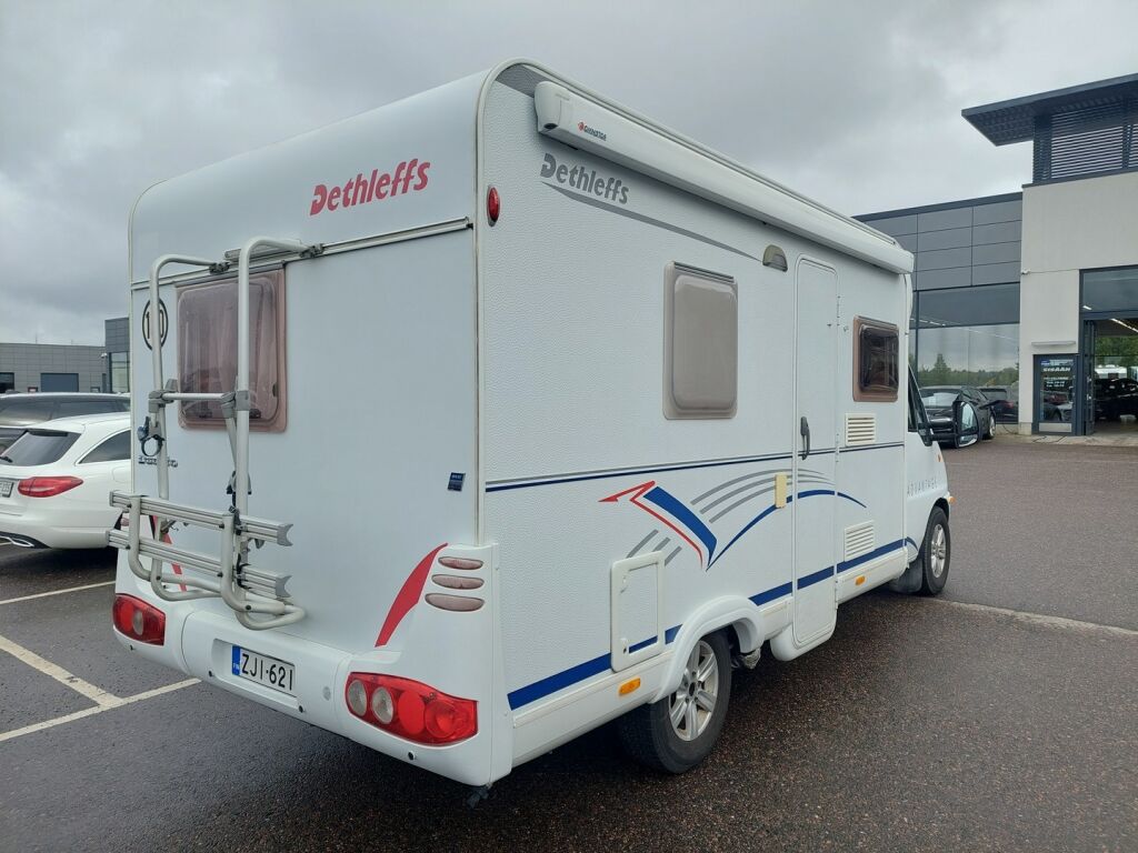 Dethleffs ADVANTAGE T 5841 2006 Valkoinen
