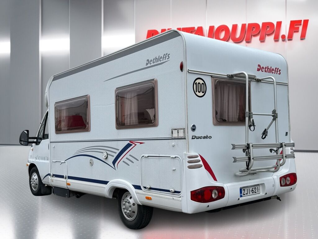 Dethleffs ADVANTAGE T 5841 2006 Valkoinen