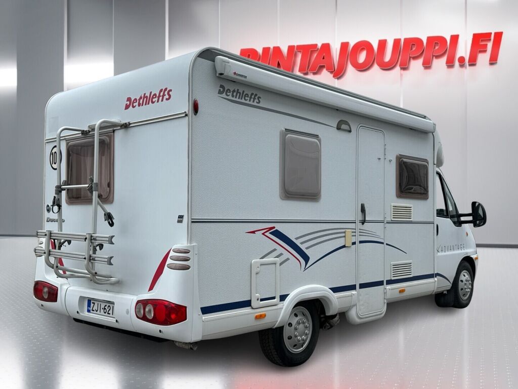 Dethleffs ADVANTAGE T 5841 2006 Valkoinen