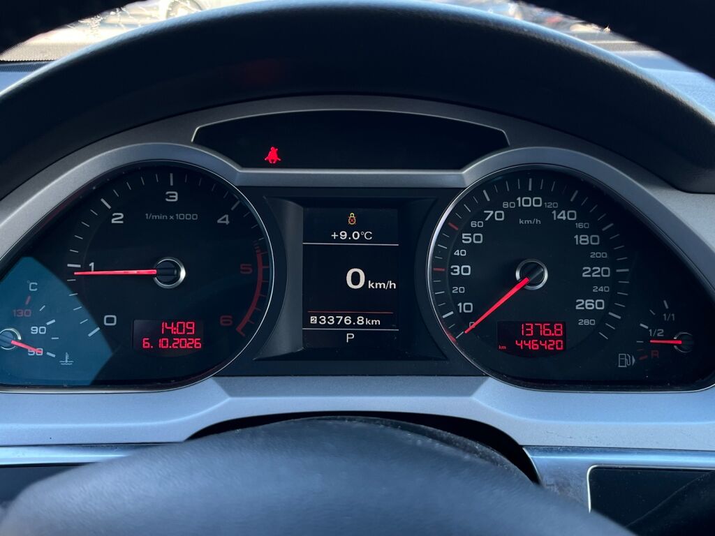 Audi A6 2010 Musta