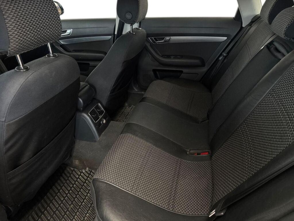 Audi A6 2010 Musta