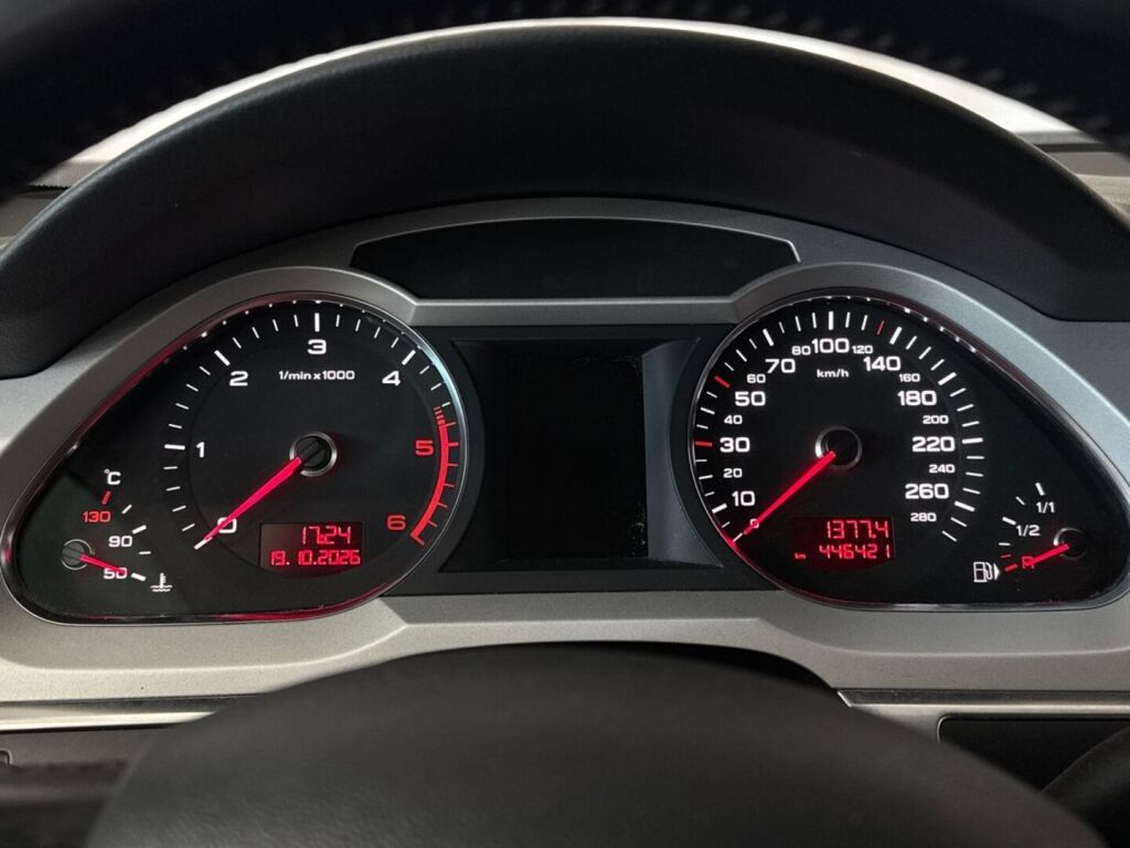 Audi A6 2010 Musta