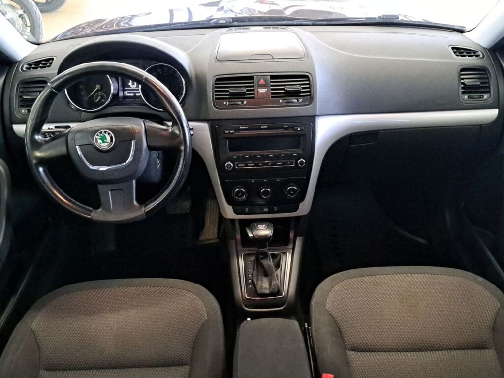 Skoda Yeti 2011 Punainen
