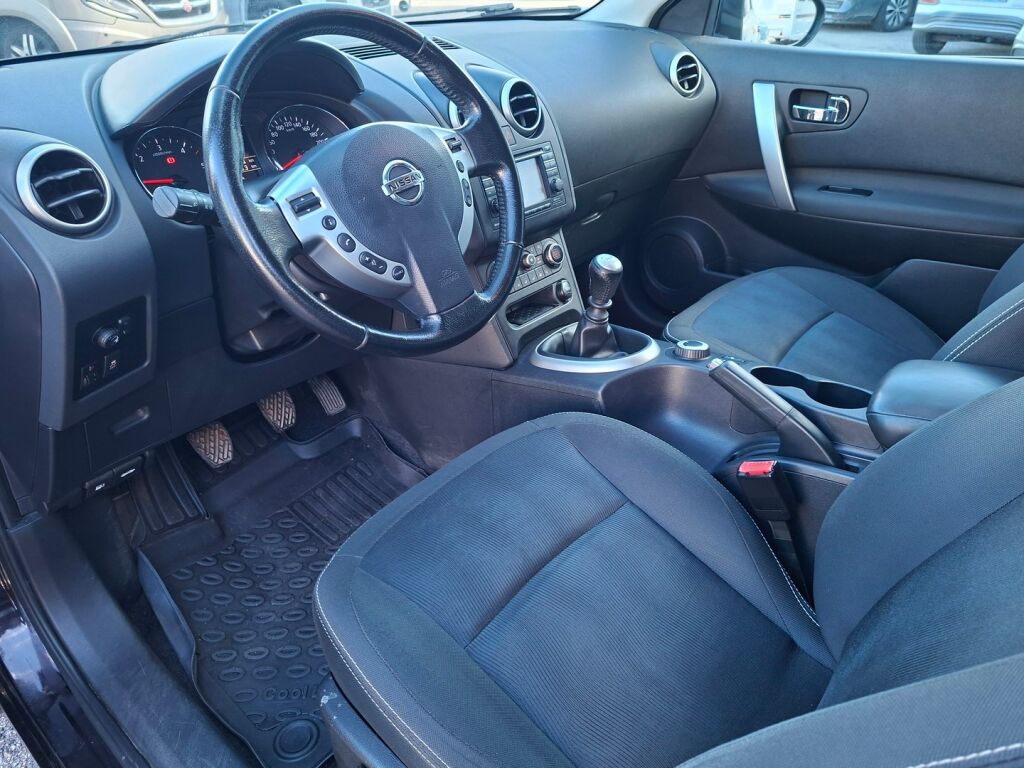 Nissan Qashqai 2012 Violetti