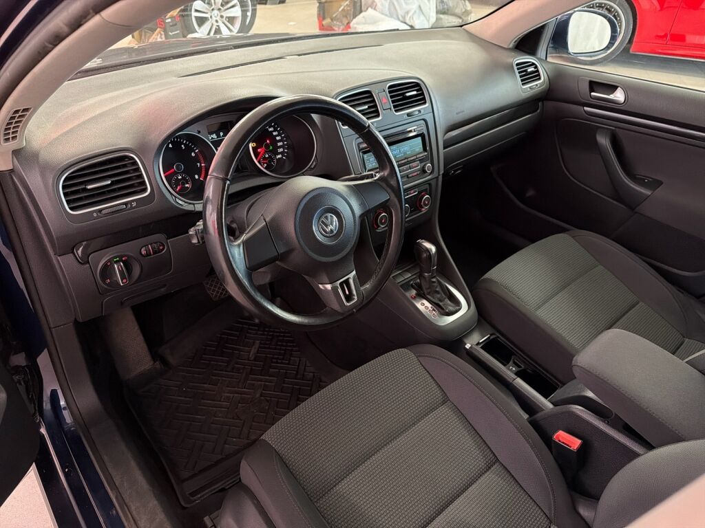 Volkswagen Golf 2012 Sininen