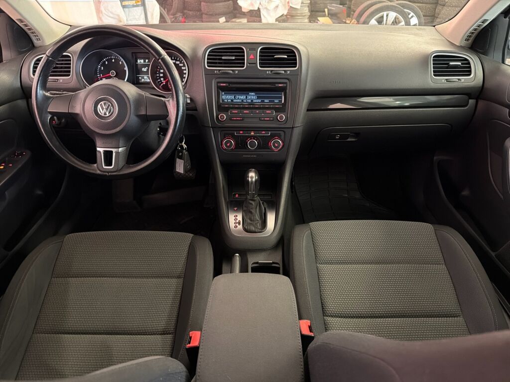 Volkswagen Golf 2012 Sininen