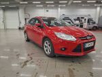 Ford Focus 2012 Punainen