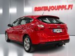 Ford Focus 2012 Punainen