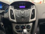 Ford Focus 2012 Punainen