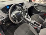 Ford Focus 2012 Punainen