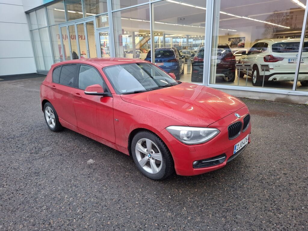 BMW 118 2012 Punainen