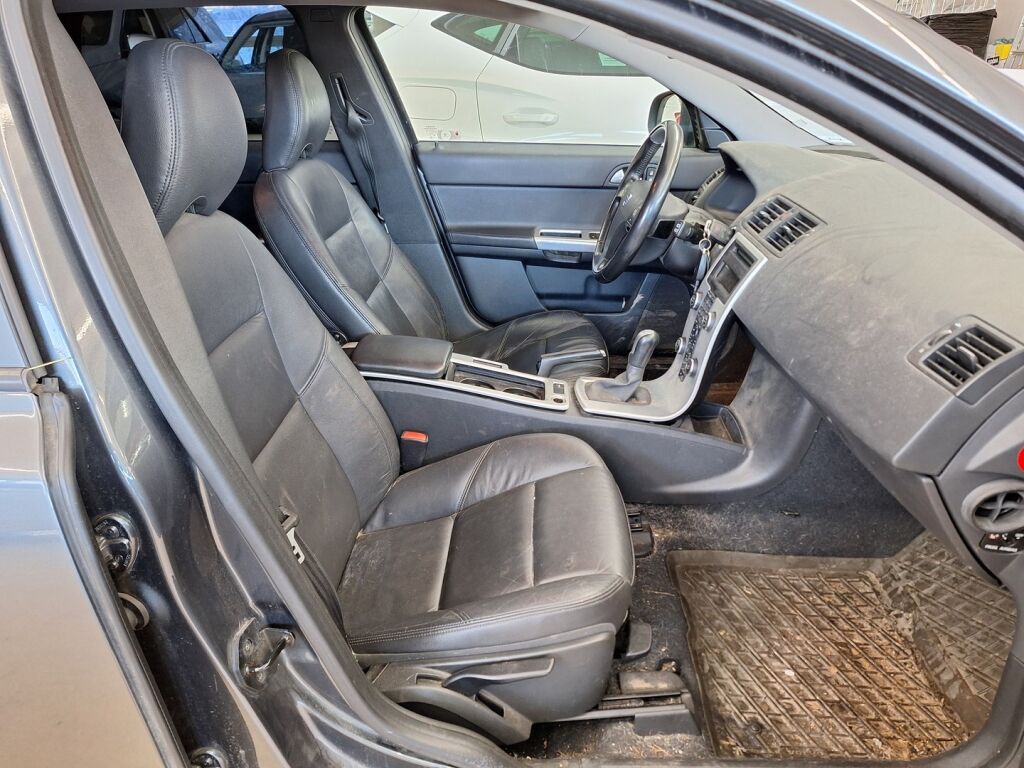 Volvo V50 2012 Harmaa