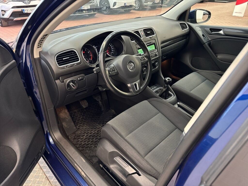 Volkswagen Golf 2012 Sininen