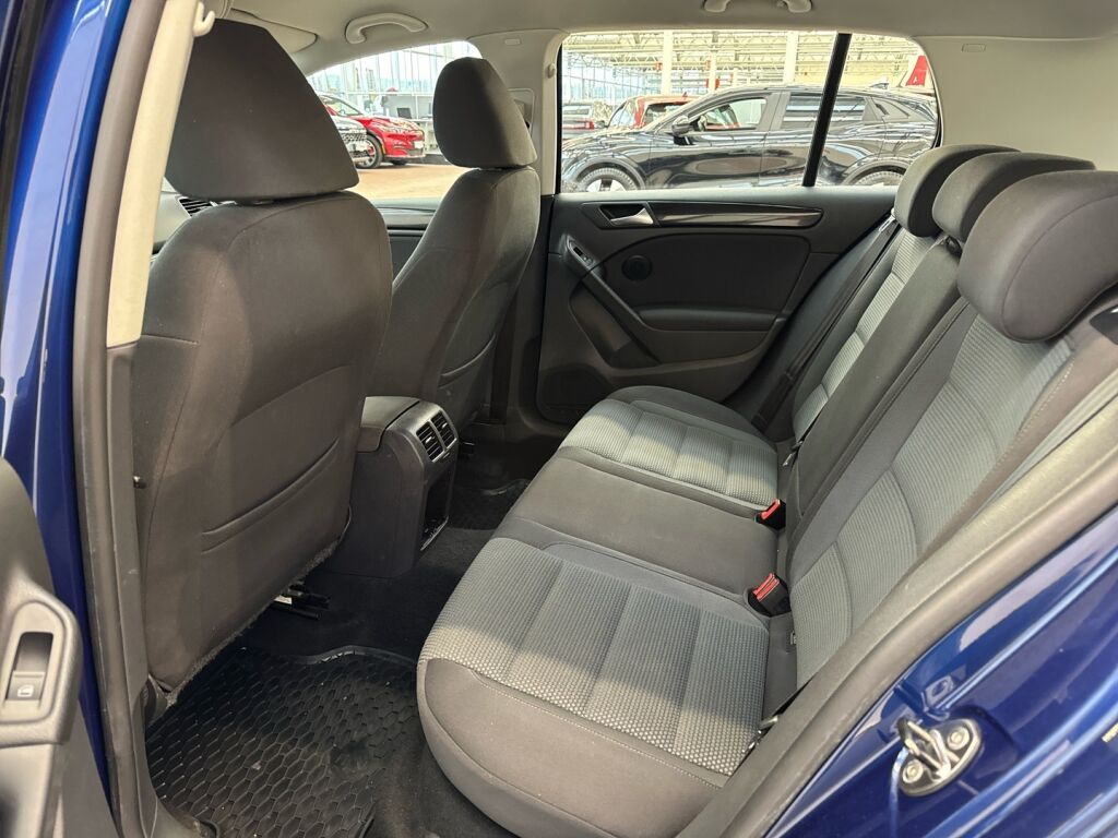 Volkswagen Golf 2012 Sininen