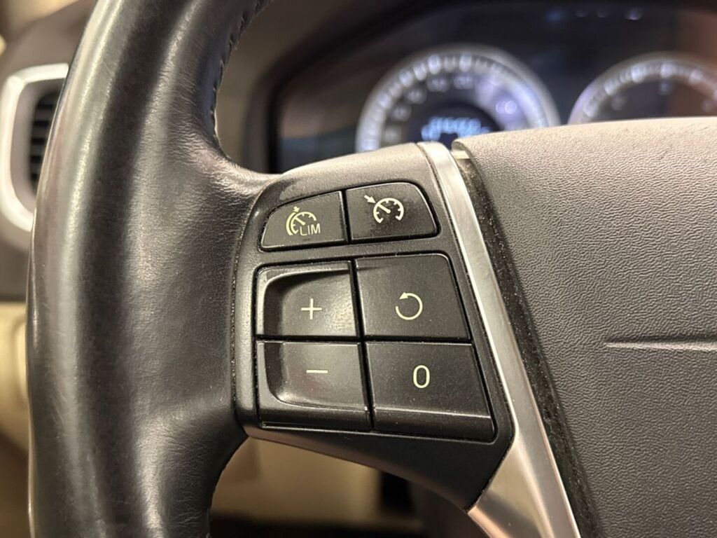 Volvo V60 2012 Harmaa