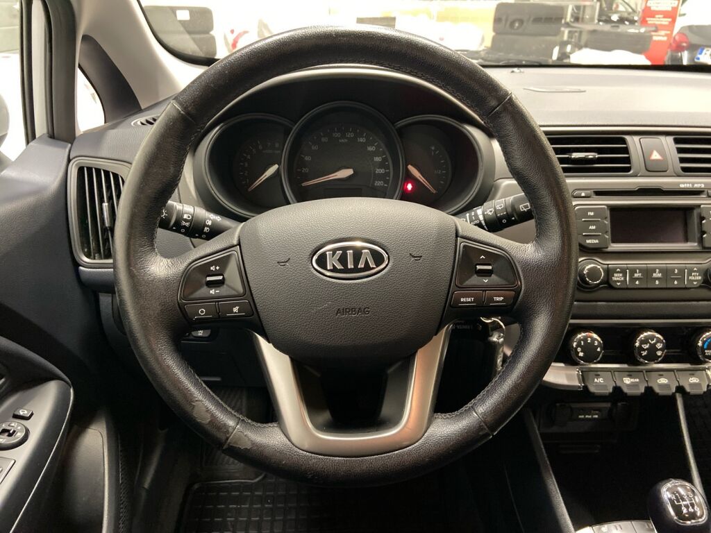 Kia Rio 2012 Hopea
