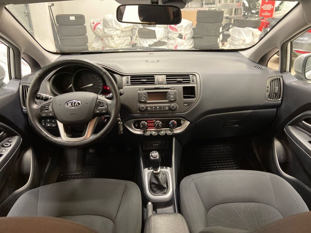 Kia Rio 2012 Hopea