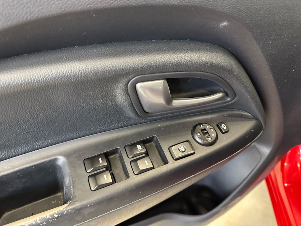 Kia Rio 2012 Punainen