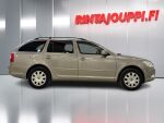 Skoda Octavia 2012 Ruskea (beige)