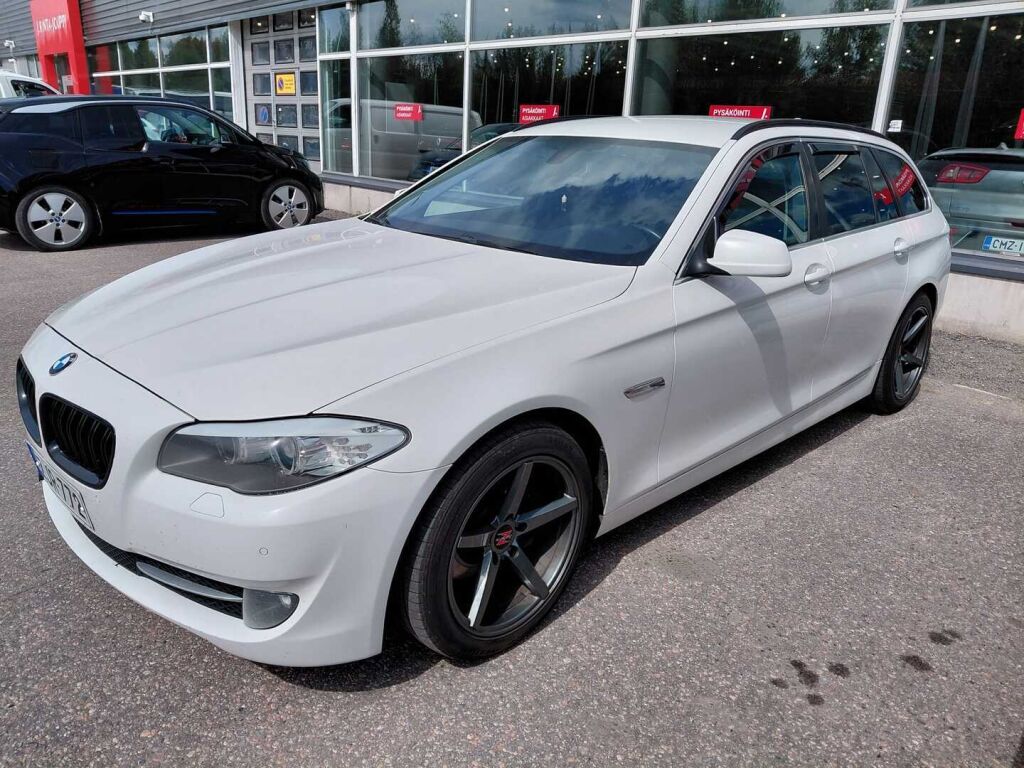 BMW 520 2012 Valkoinen