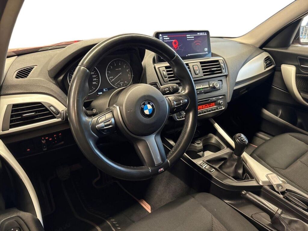 BMW 116 2012 Punainen