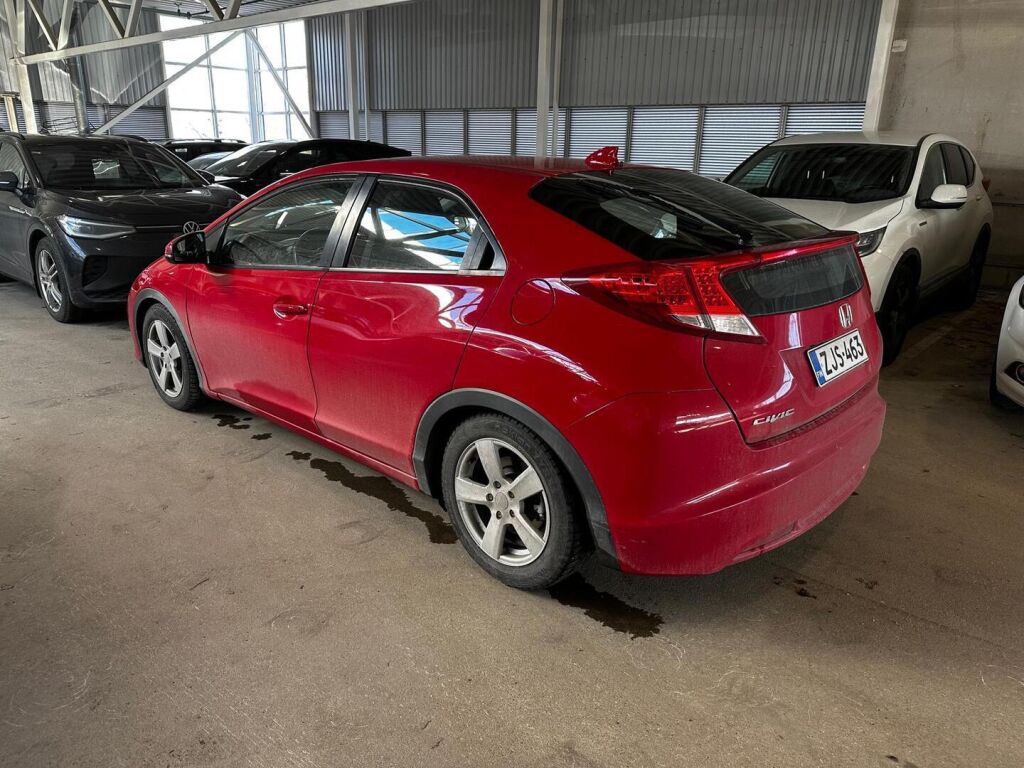 Honda Civic 2012 Punainen