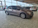 Honda Civic 2012 Valkoinen