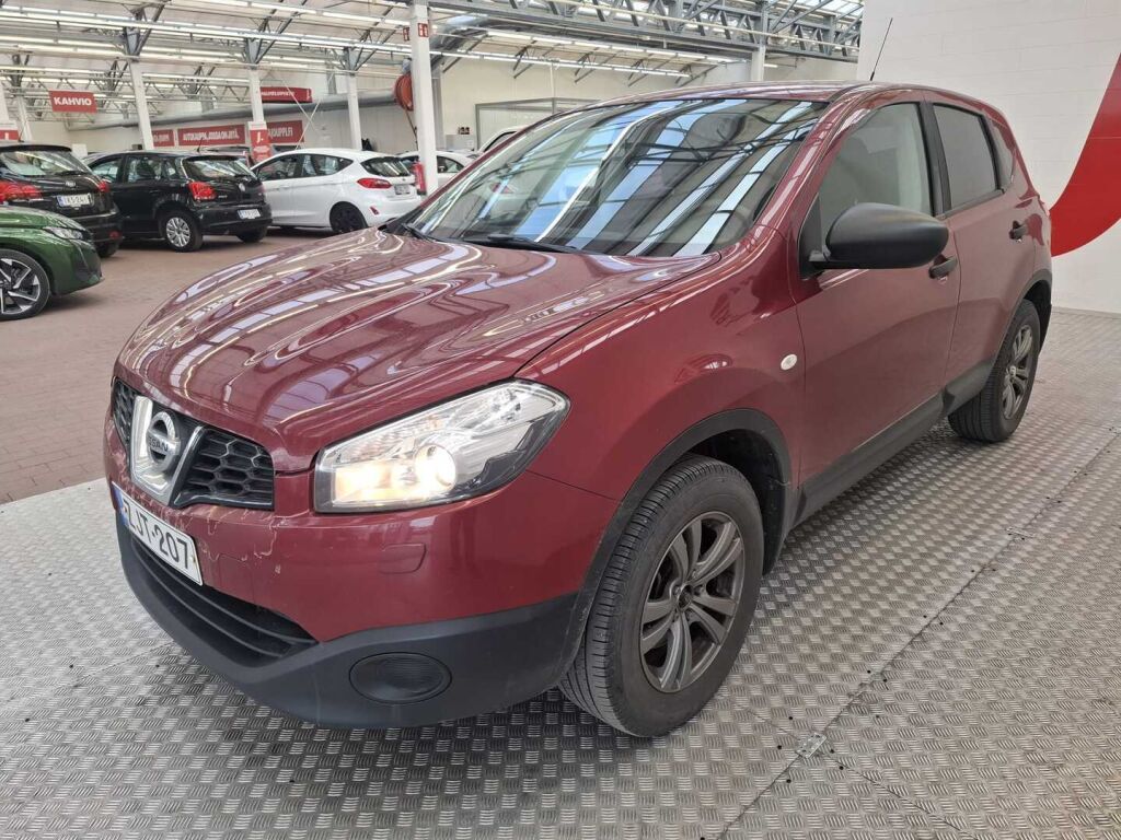 Nissan Qashqai 2012 Punainen