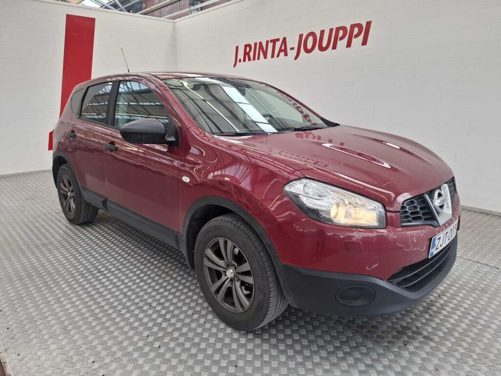 Nissan Qashqai 2012 Punainen