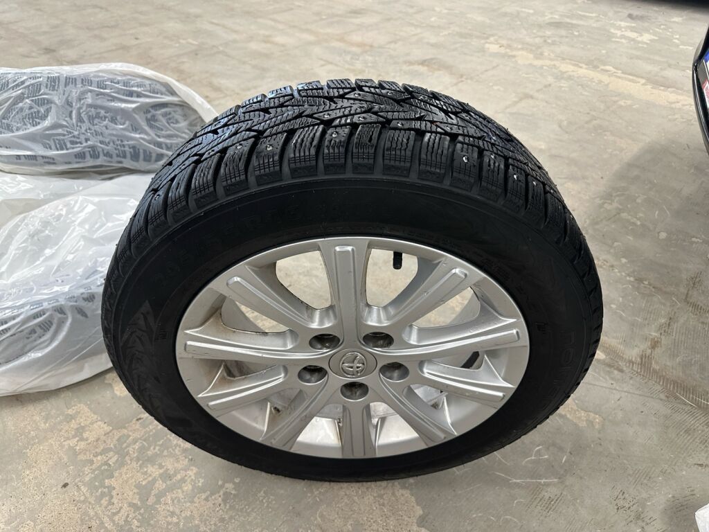 Toyota Auris 2013 Musta