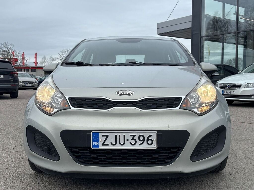 Kia Rio 2013 Ruskea (beige)