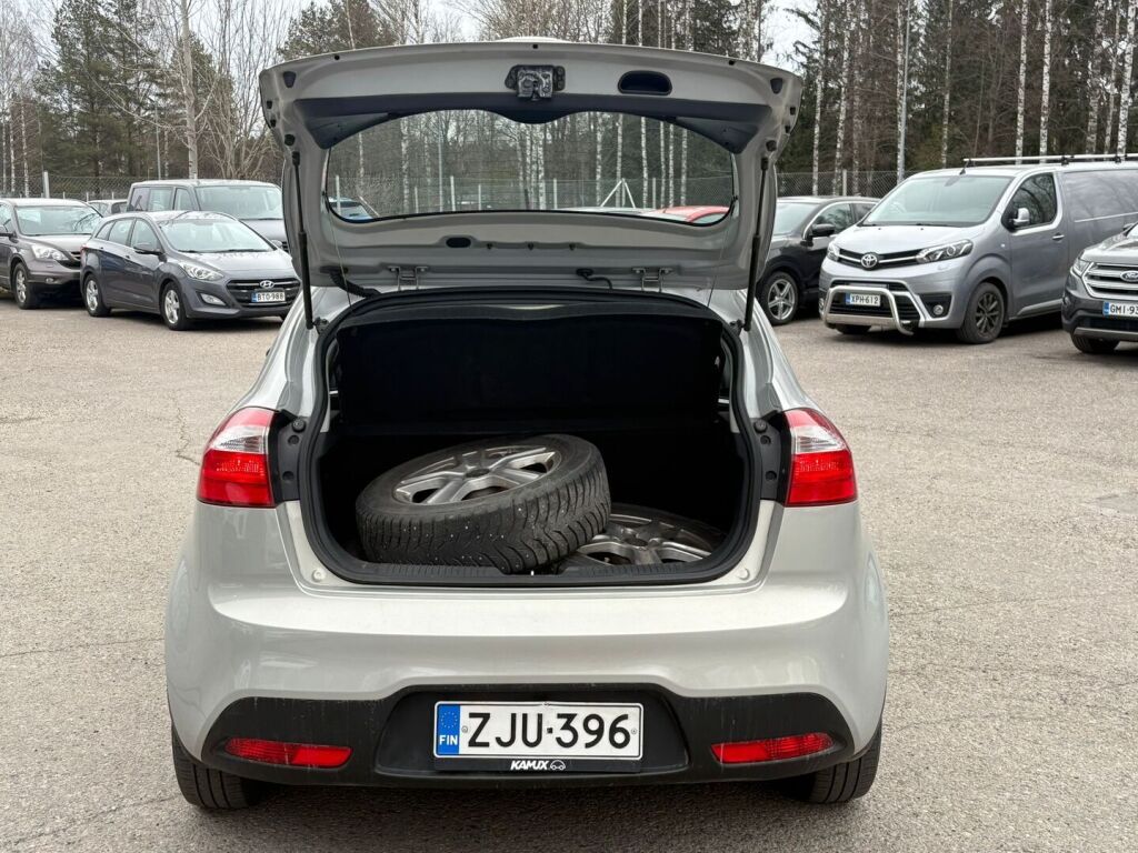 Kia Rio 2013 Ruskea (beige)