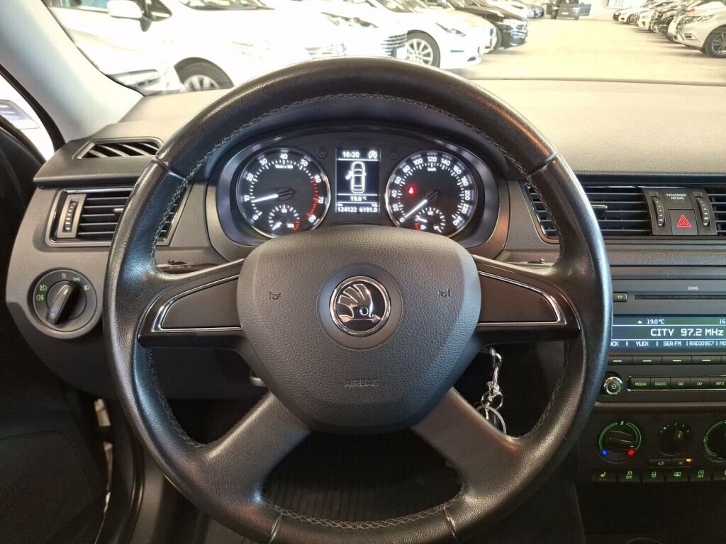 Skoda Rapid 2013 Hopea