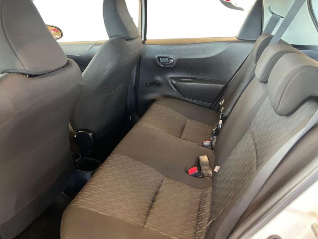 Toyota Yaris 2013 Valkoinen