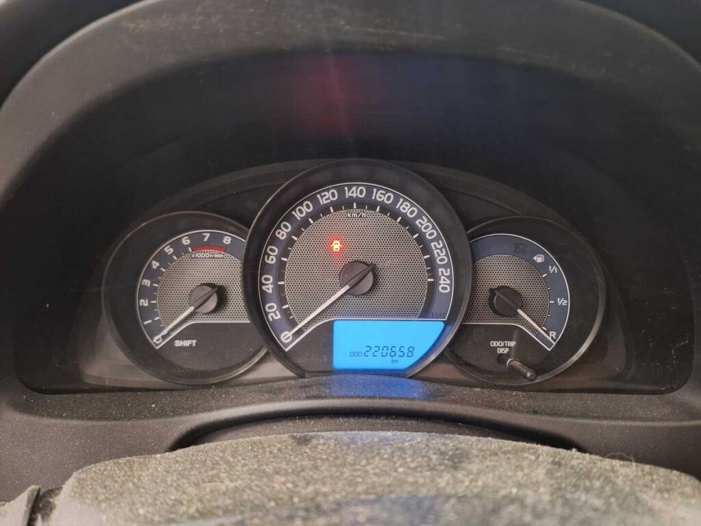 Toyota Auris 2013 Hopea