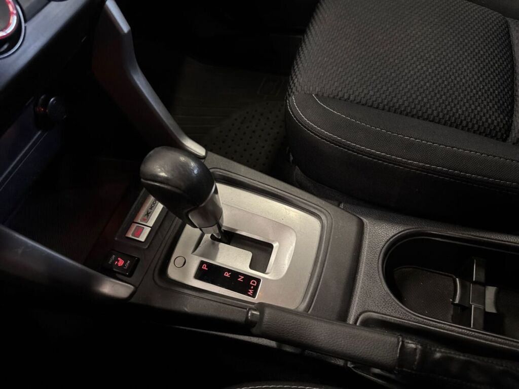 Subaru Forester 2013 Valkoinen