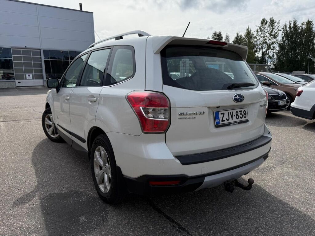 Subaru Forester 2013 Valkoinen