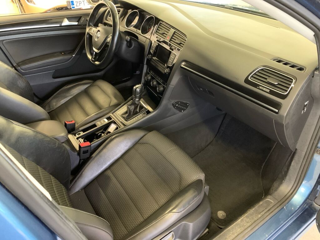 Volkswagen Golf 2013 Sininen